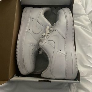 Nike Mens airforce 1 nike kobe jordan lebron kyrie